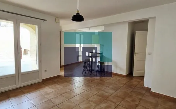 Grand T2 en Rez-de-Chaussée