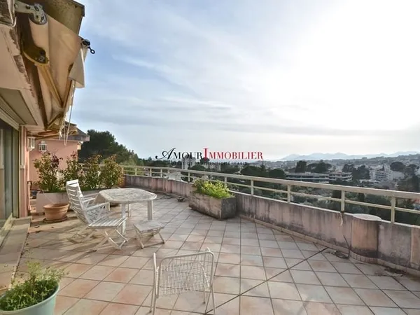Appartement 5 pièces 156 m²
