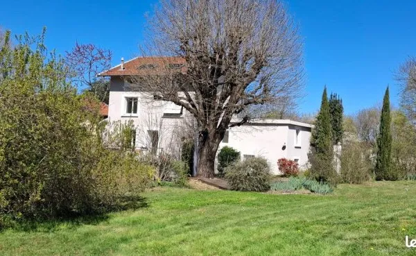 Maison 6 pièces 230 m²