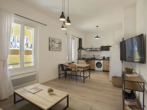 Appartement T2 plein centre Bastia