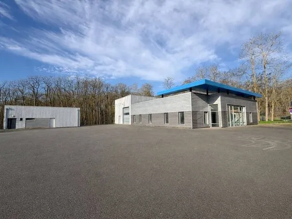 Local d'activité 642 m²