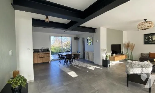 Maison 6 pièces 165 m²