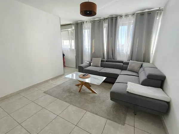 APPARTEMENT 2 PIÈCES