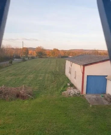 Terrain+Hangar