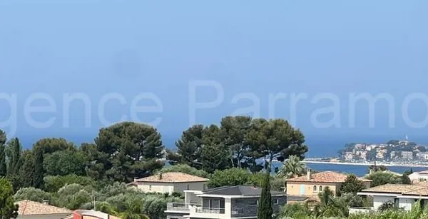 SANARY SUR MER Villa vue mer