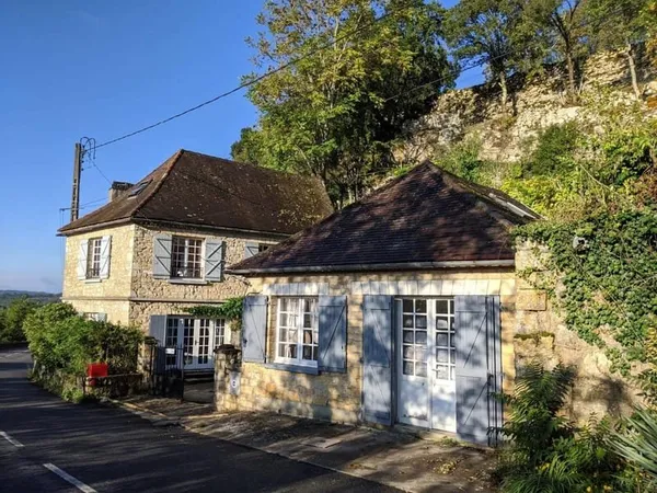 Maison à Domme avec appartement et maison d'amis