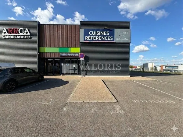 LOCAL COMMERCIAL à LOUER