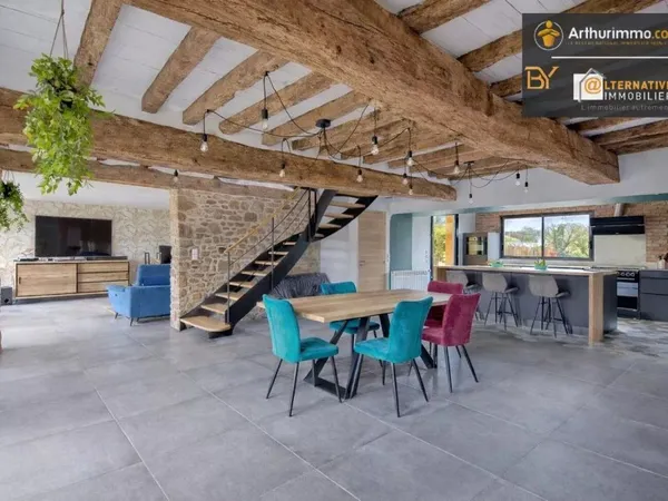 Maison 258 m²