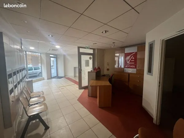 Local 232 m² Metz