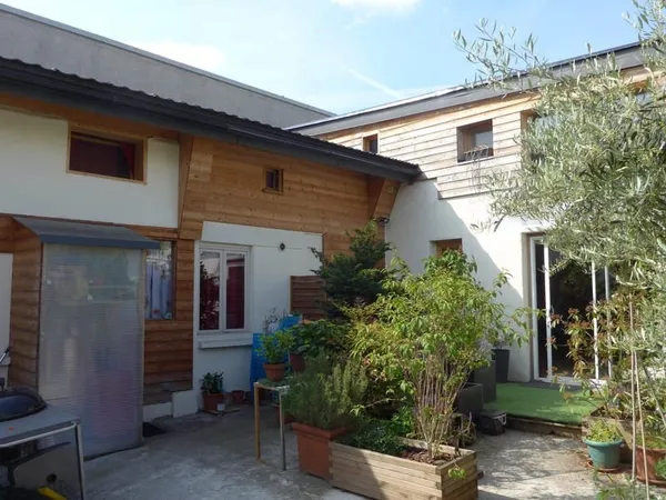 Ensemble de 208m2 en 2 lots