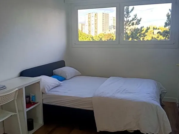 Chambre meublée à louer