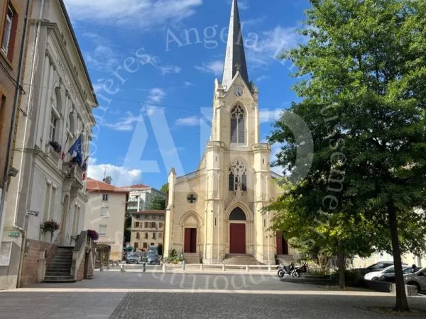 À vendre Immeuble de rapport de 4 Lots à Vindry-sur-Turdin