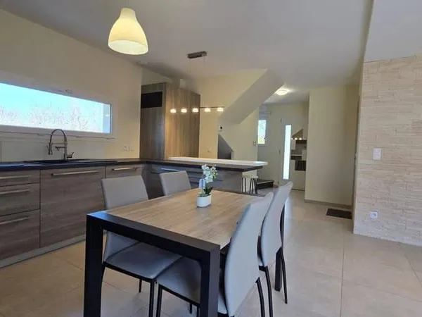 Maison 4 pièces 84 m²