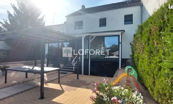Maison 8 pièces 220 m²