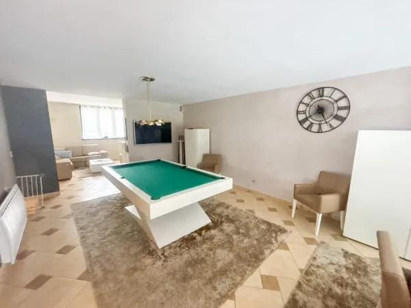 Maison 4 pièces 162 m²