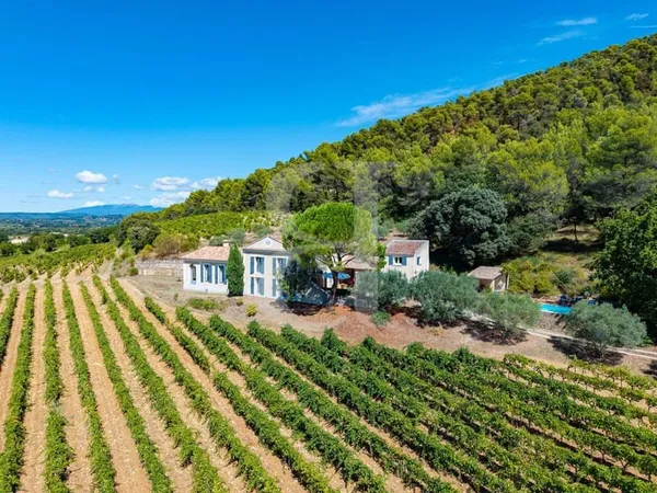 Propriété restaurée avec piscine région Vaison-la-Romaine