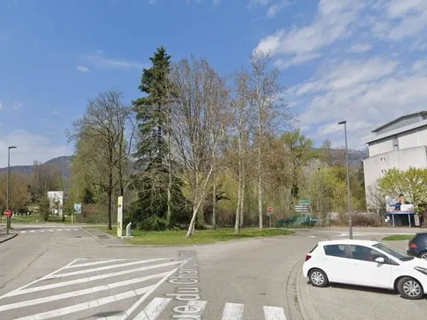 Lot de 10 parkings à Gières 38610