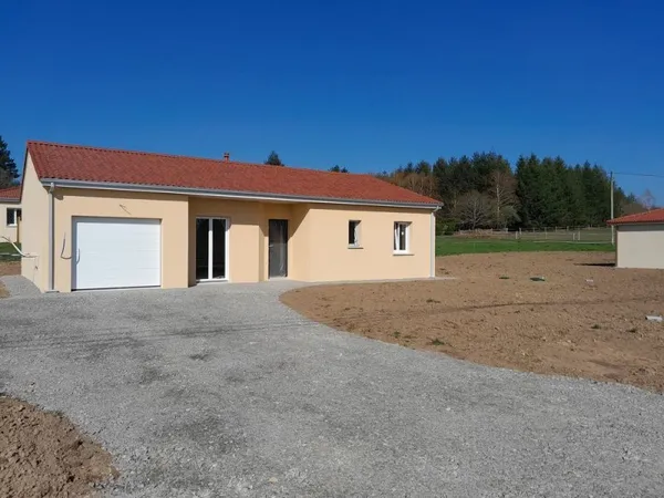 Maison individuelle toute neuve, très lumineuse, au calme