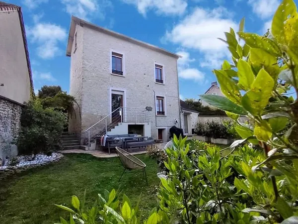 Maison 4 pièces 85 m²