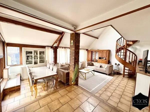 Maison 8 pièces 200 m²