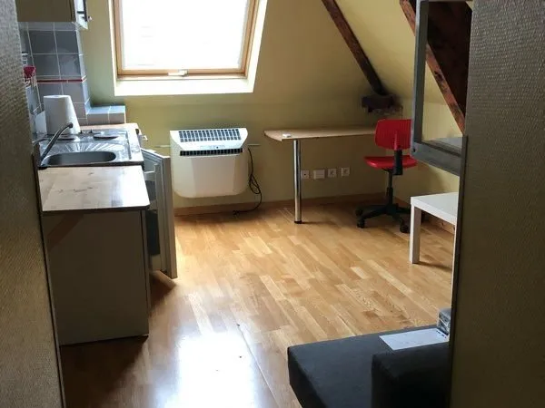 Studio côté Place de la République