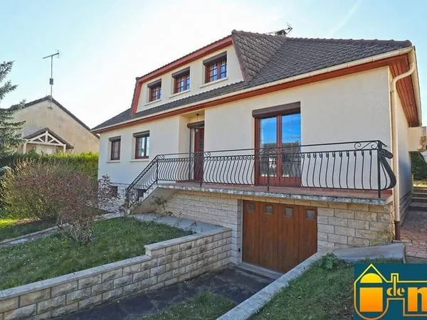 Pavillon 7 pièces 130 m²