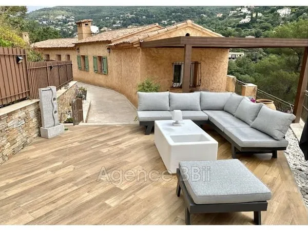Maison 4 pièces 194 m²