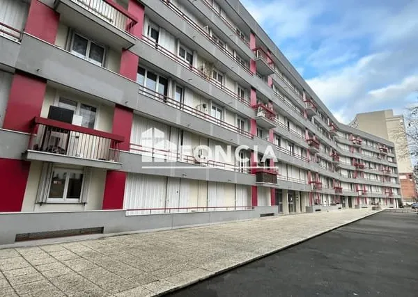 VILLENEUVE LA GARENNE / MAIRIE - 5 PIECES