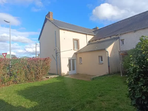 Maison 2 chambres, jardin , Saint-Brieuc de Mauron
