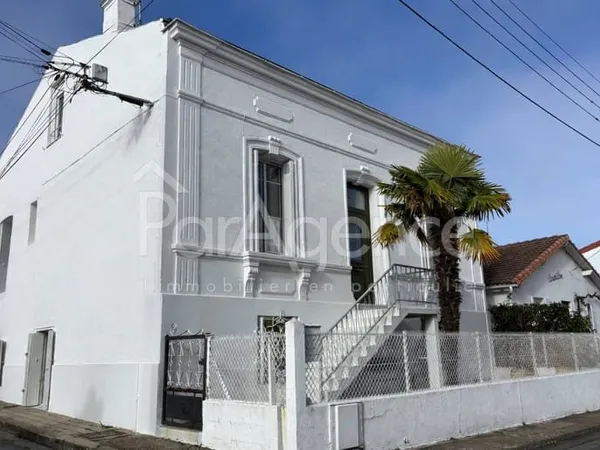 Maison ancienne 1920 Volumes et dépendance Centre ville