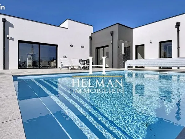 Maison 7 pièces 235 m²