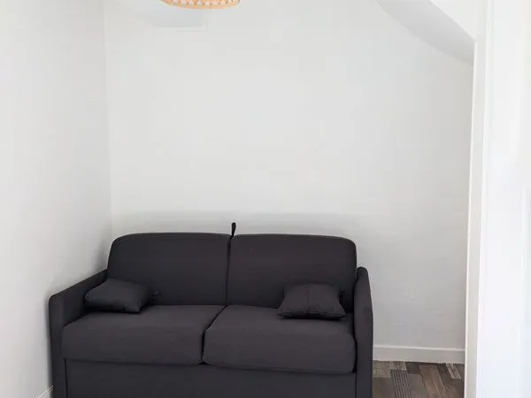 Studio « mosaïque » meublé 17m²