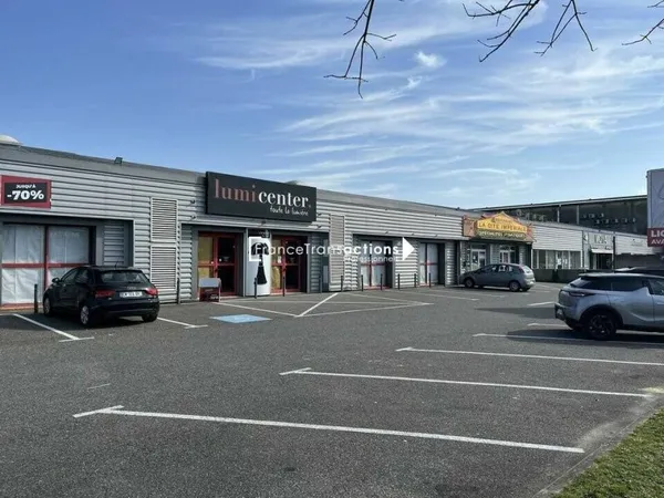 Local commercial 1400 m²