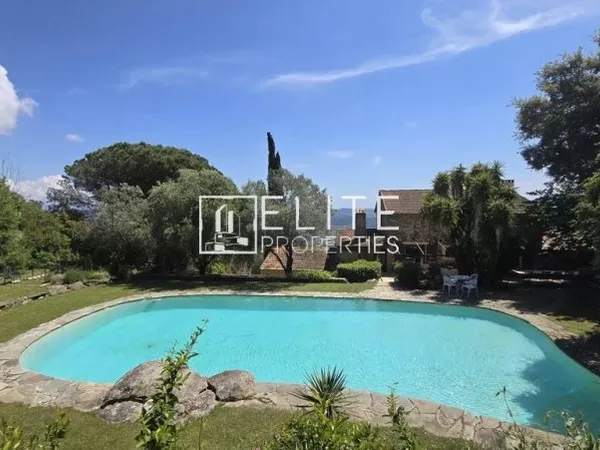 Maison de luxe 9 pièces 270 m²