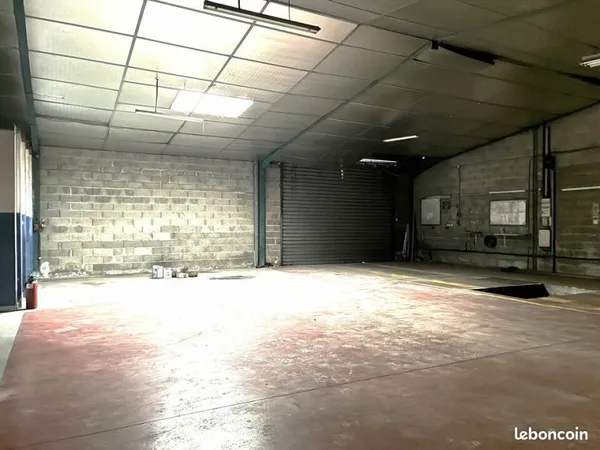LOCAL D'ACTIVITE 360 m² VALENCE