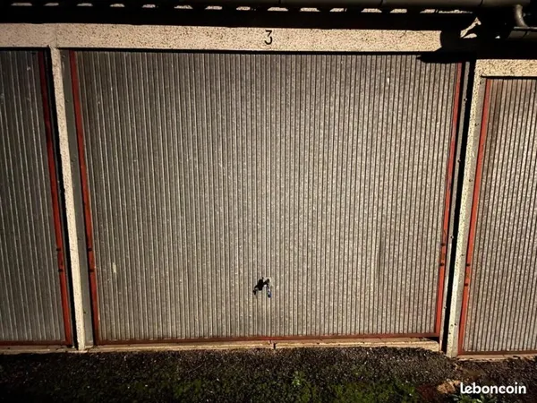 Garage/box 13 m² Nogent Sur Vernisson