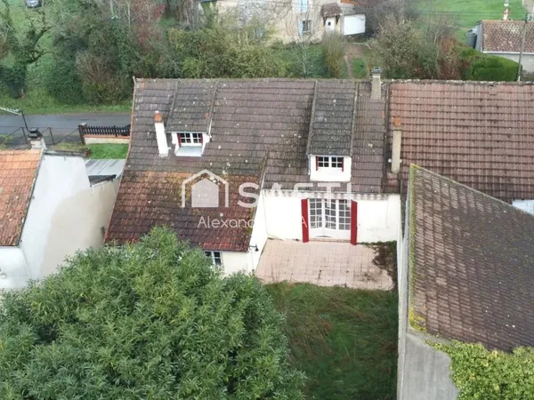 Maison 4 pièces au calme sur grand terrain