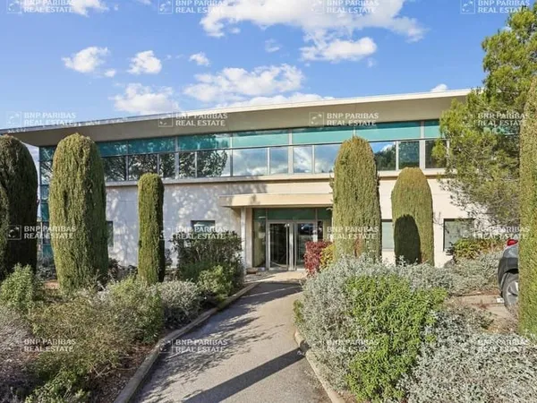 Bureaux 120 m²