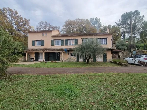 Authentique Bastide Provençale de charme à Fayence, 180 m2 habitables + appartement indépendant