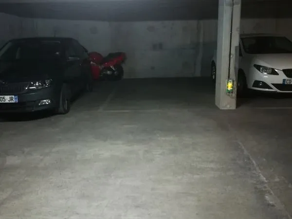 Parking RER A joinville le pont
