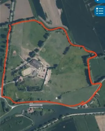 Ecurie clé en main sur 14 hectares