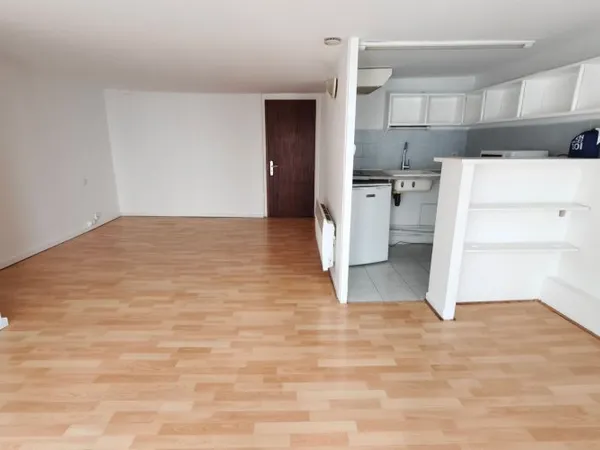 Studio 1 pièce 27 m²