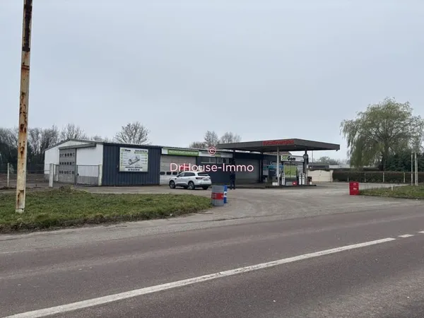 Entrepot et station service plus terrain - Beuzeville
