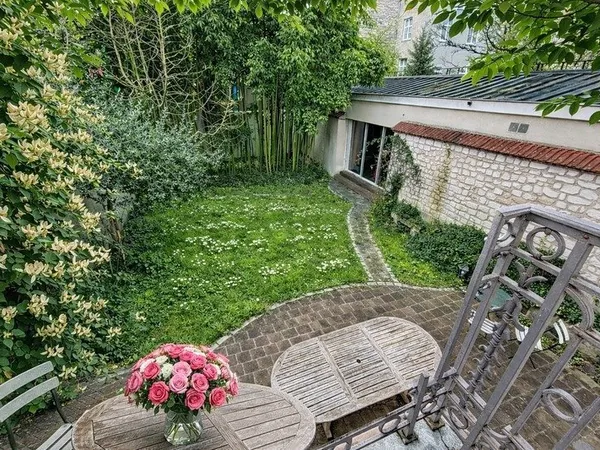 Maison à vendre 9 pièces jardin et garage REIMS (51)