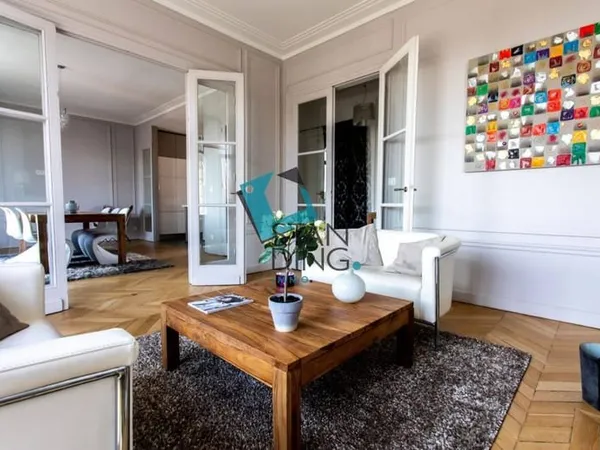 Appartement 6 pièces 150 m²