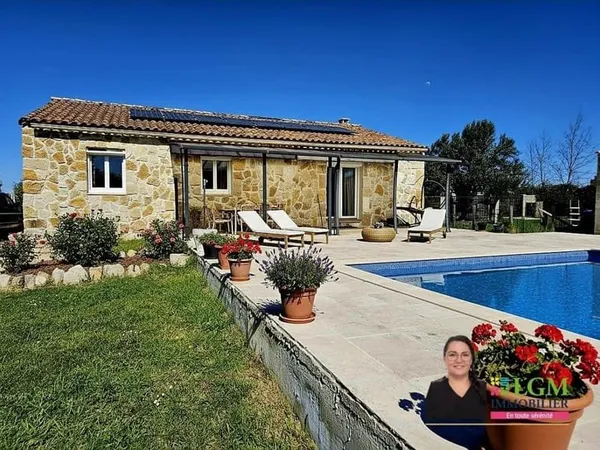 Fons-Outre-Gardon, secteur recherché entre Nîmes et Alès - Plain-pied rénové avec piscine et extérie