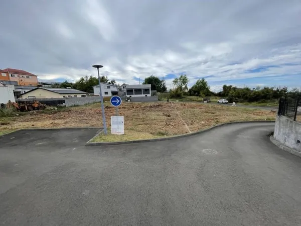 Terrain constructible 399 m²
