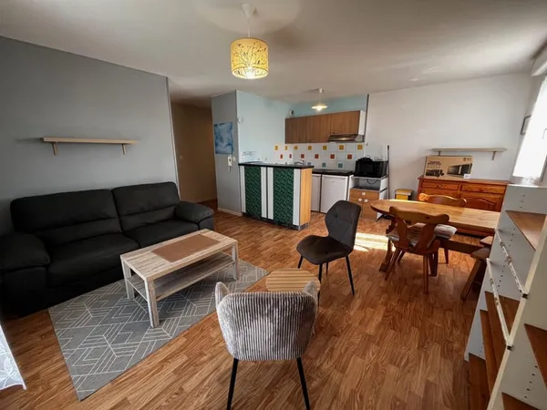 Appartement à vendre, en très bon état général et au 1er éta