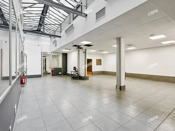 Local 288 m²