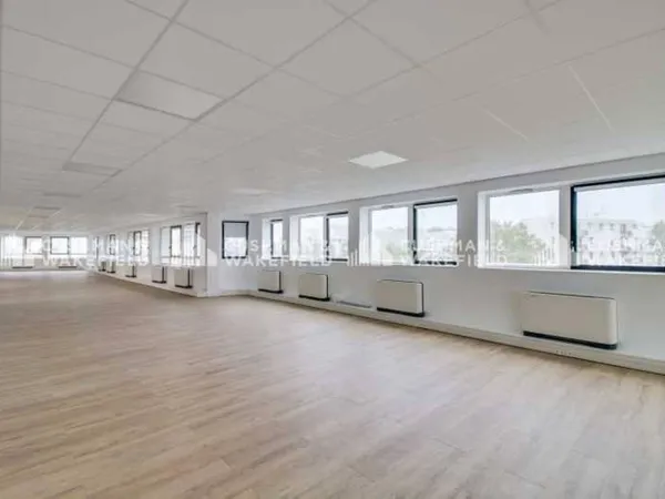 Bureaux 221 m²